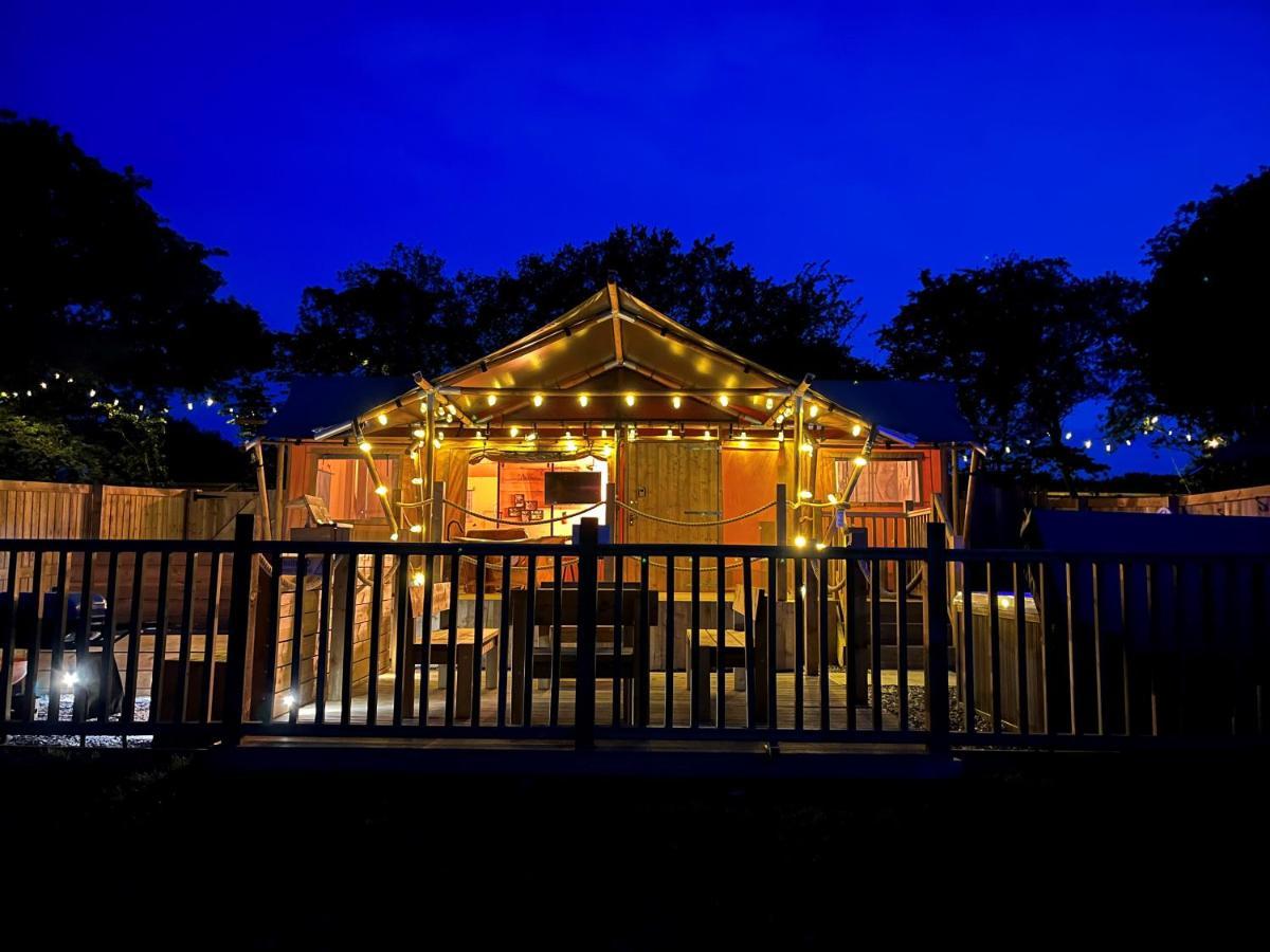 Jungle Book Safari Tent Tenby Exterior foto